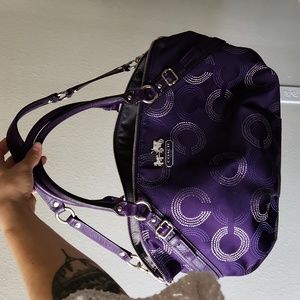 New Coach medium size hand bag